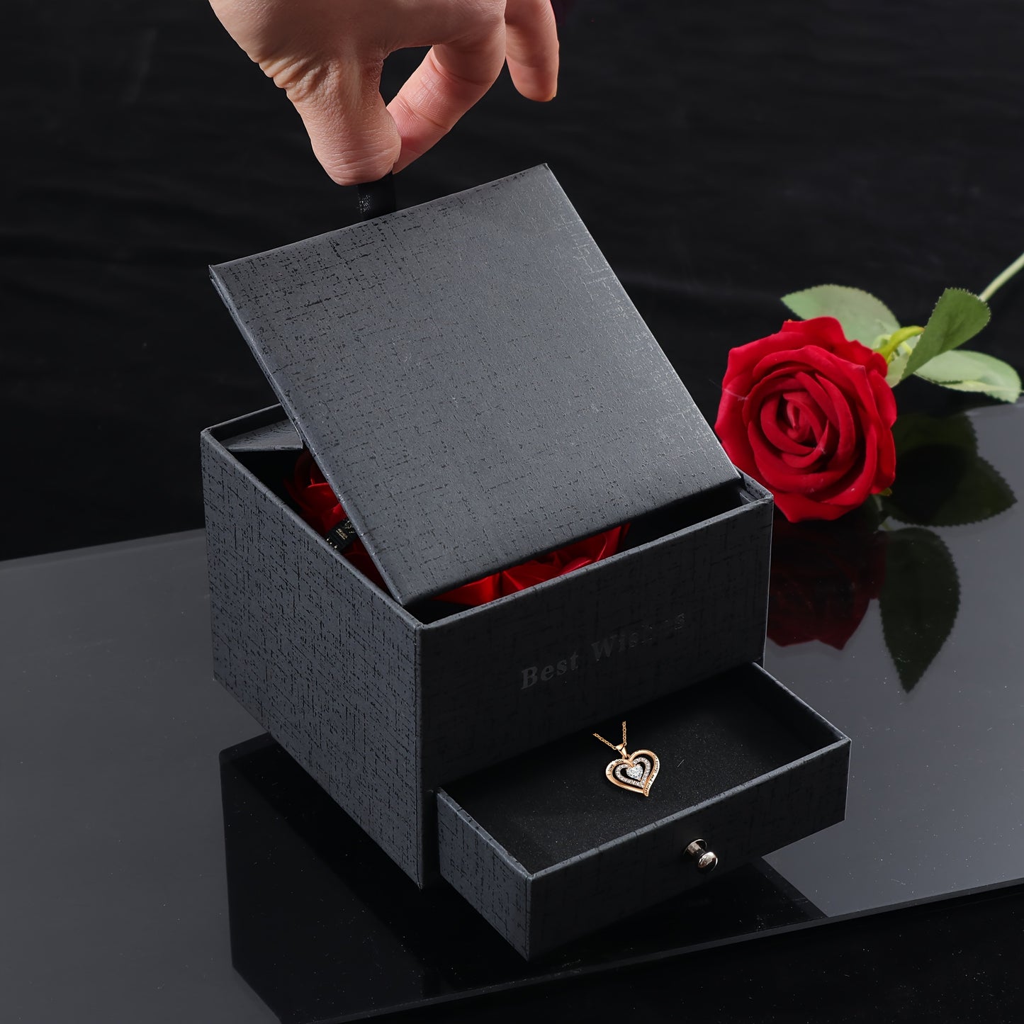 Rose Artificial Flowers in Heart-Shaped Box with "I Love You" Golden Heart